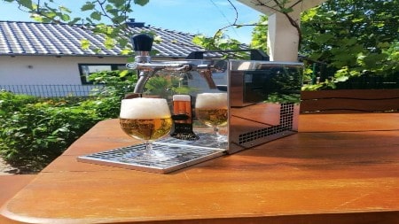 Spanferkelgrill und Ausstattung