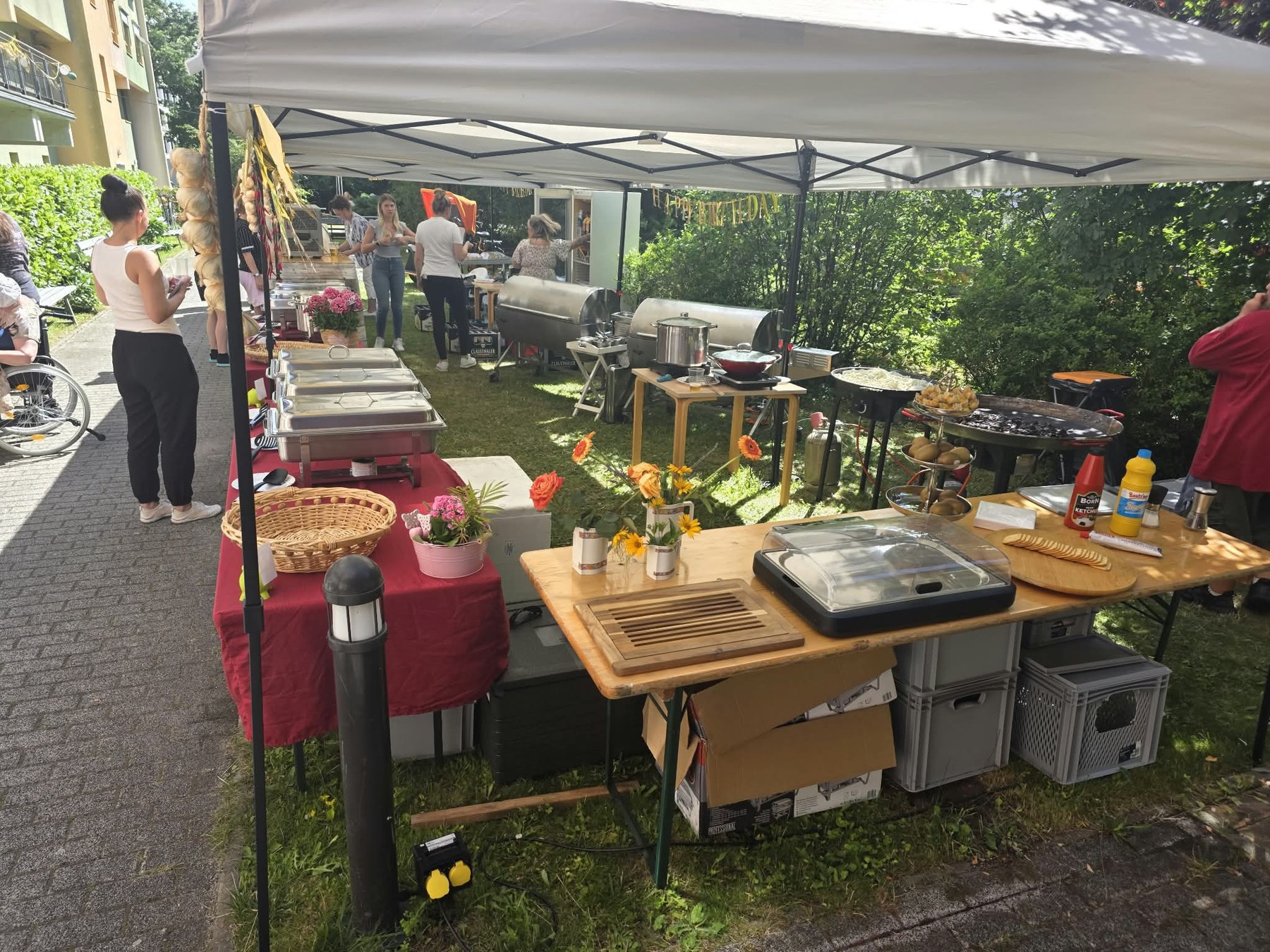 Impression von Catering, Grill und Veranstaltung